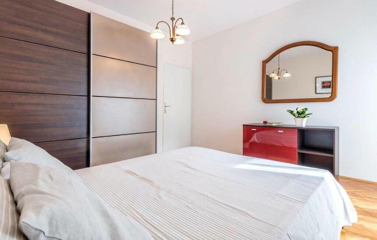 Apartman Eta Apartment Pula Exterior foto